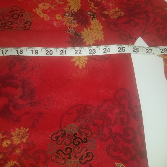 Studio C 22/24 Red Asymmetric Top - Picture 7 of 8